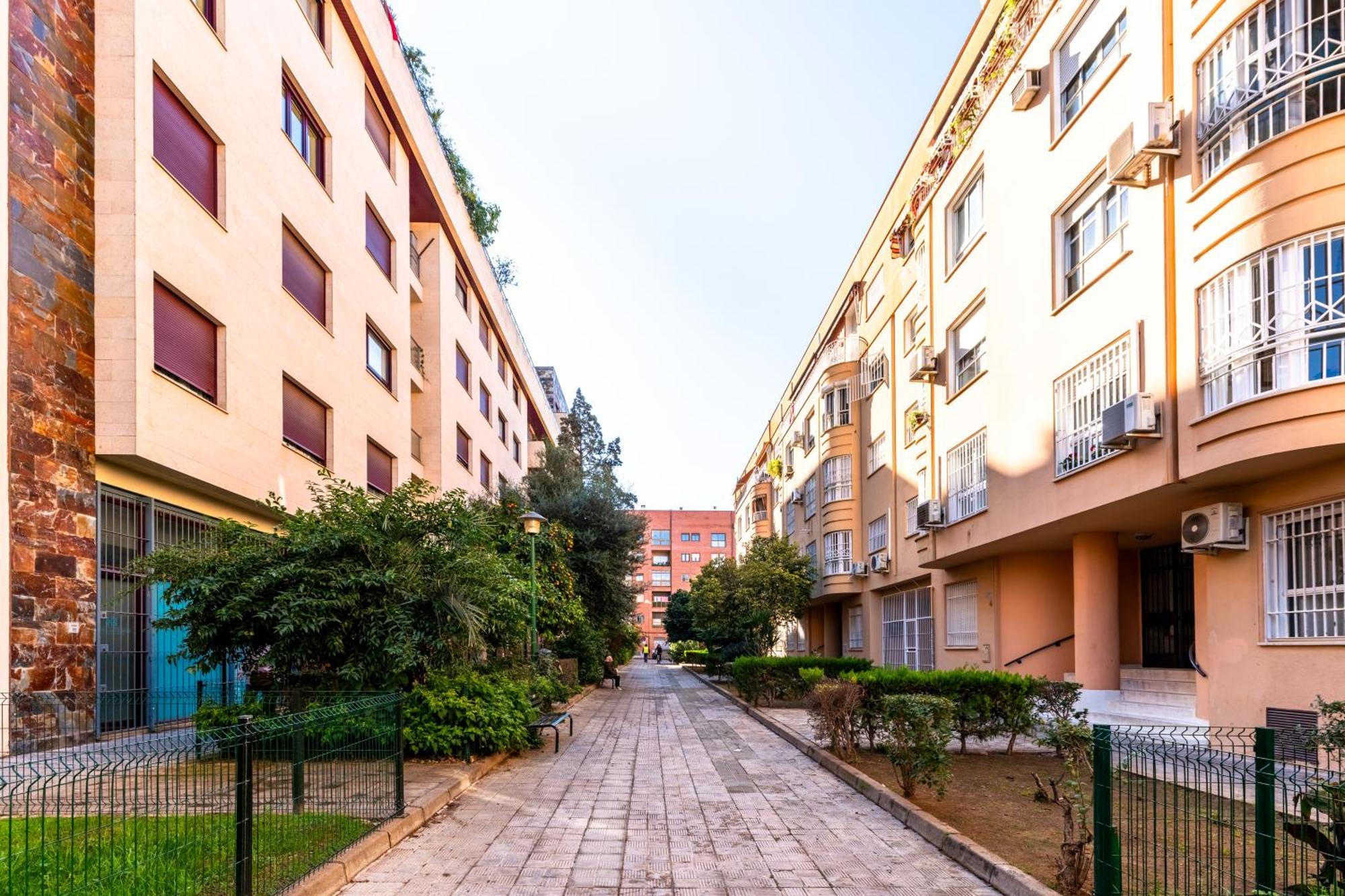 Apartment 2 Hab 2 Banos Con Parking Junto Al Casco Historico Seville